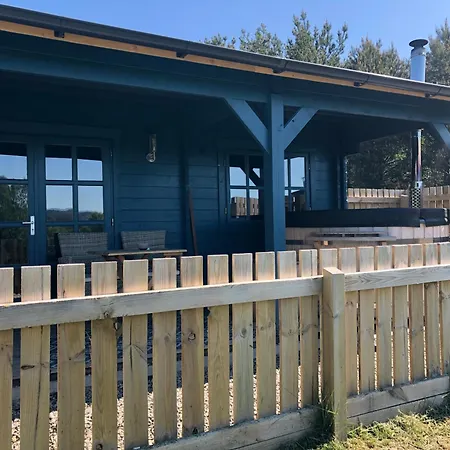 Retreat Hot Tub Highland Cabin Inverness Exterior photo